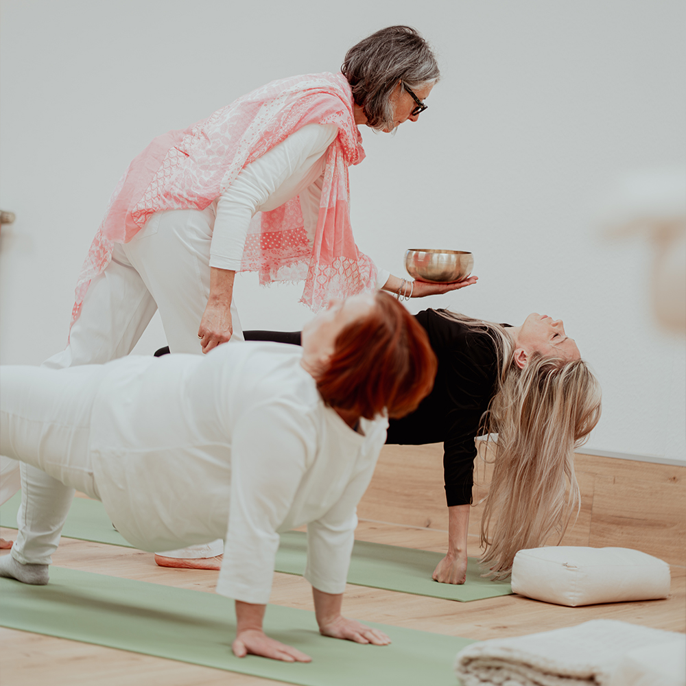 Sabine Renz | Klangschalenmassage & -meditation